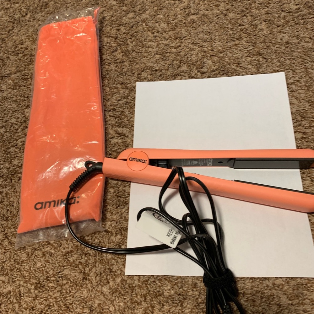Amika flat iron brand new